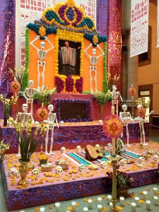 450px-Ofrenda_mexicana,_Offering_mexican